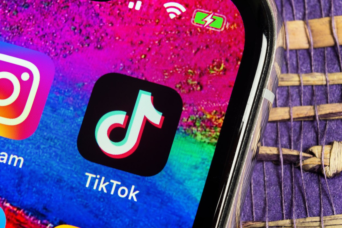 TikTok zwalnia na potęgę. Pracowników zastąpi AI