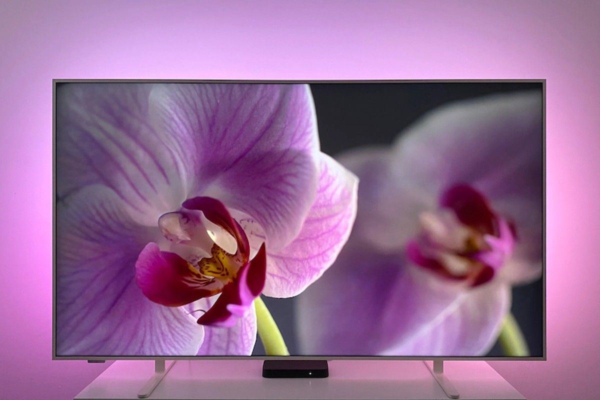 Ambilight dla wszystkich telewizora. Test Philips Hue HDMI Sync Box 8K