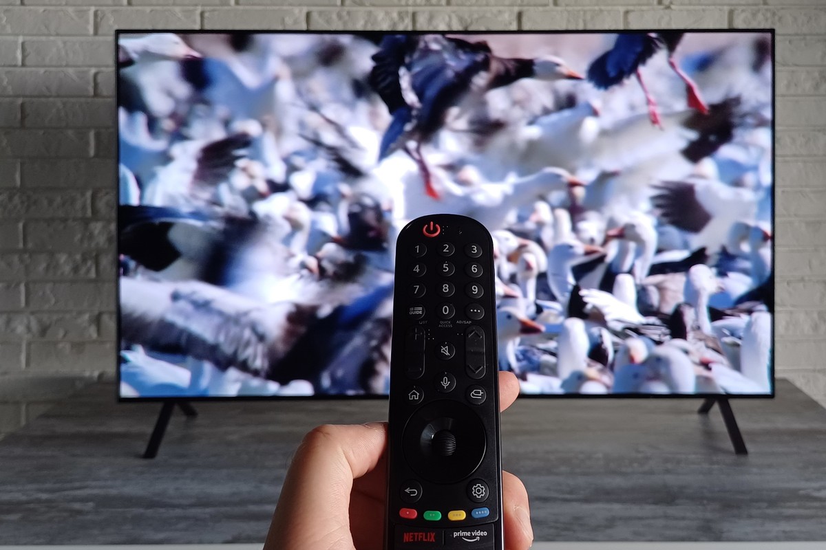 Popularny OLED tani jak barszcz. Świetna cena LG OLED B4