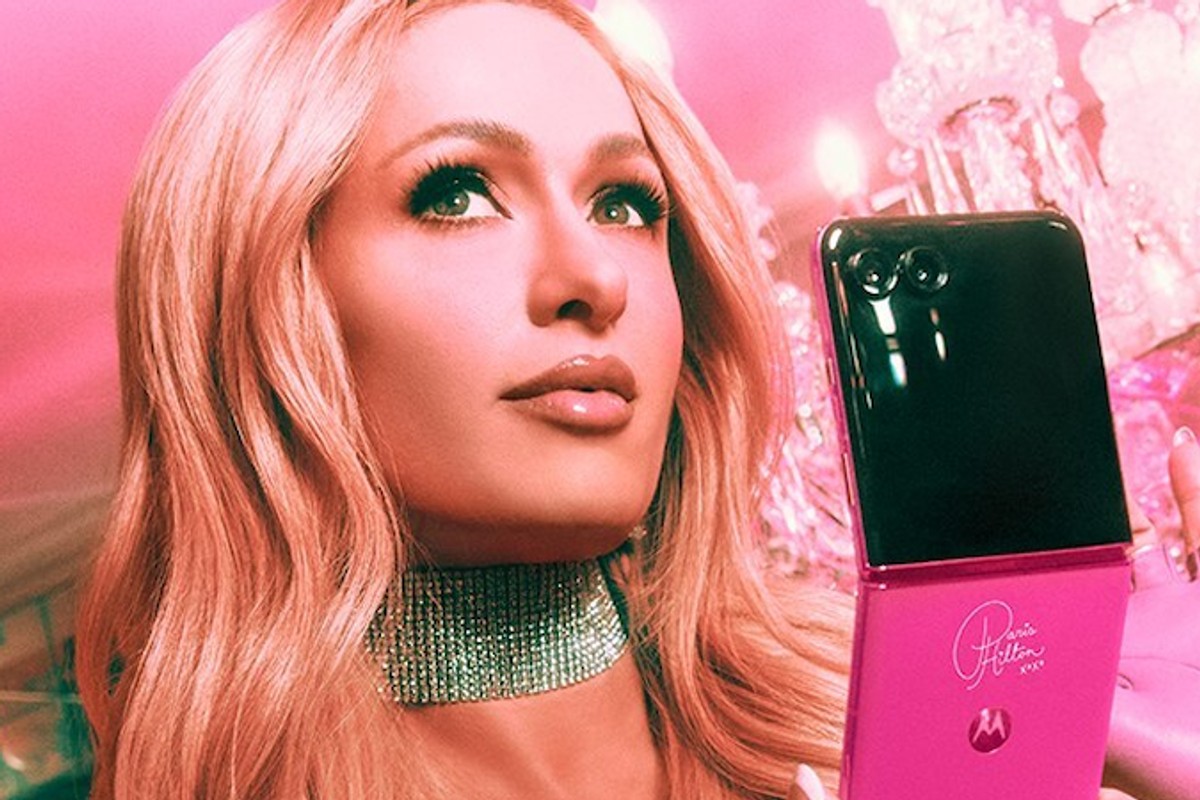 Motorola zaprezentowała nowy telefon. To efekt współpracy z Paris Hilton
