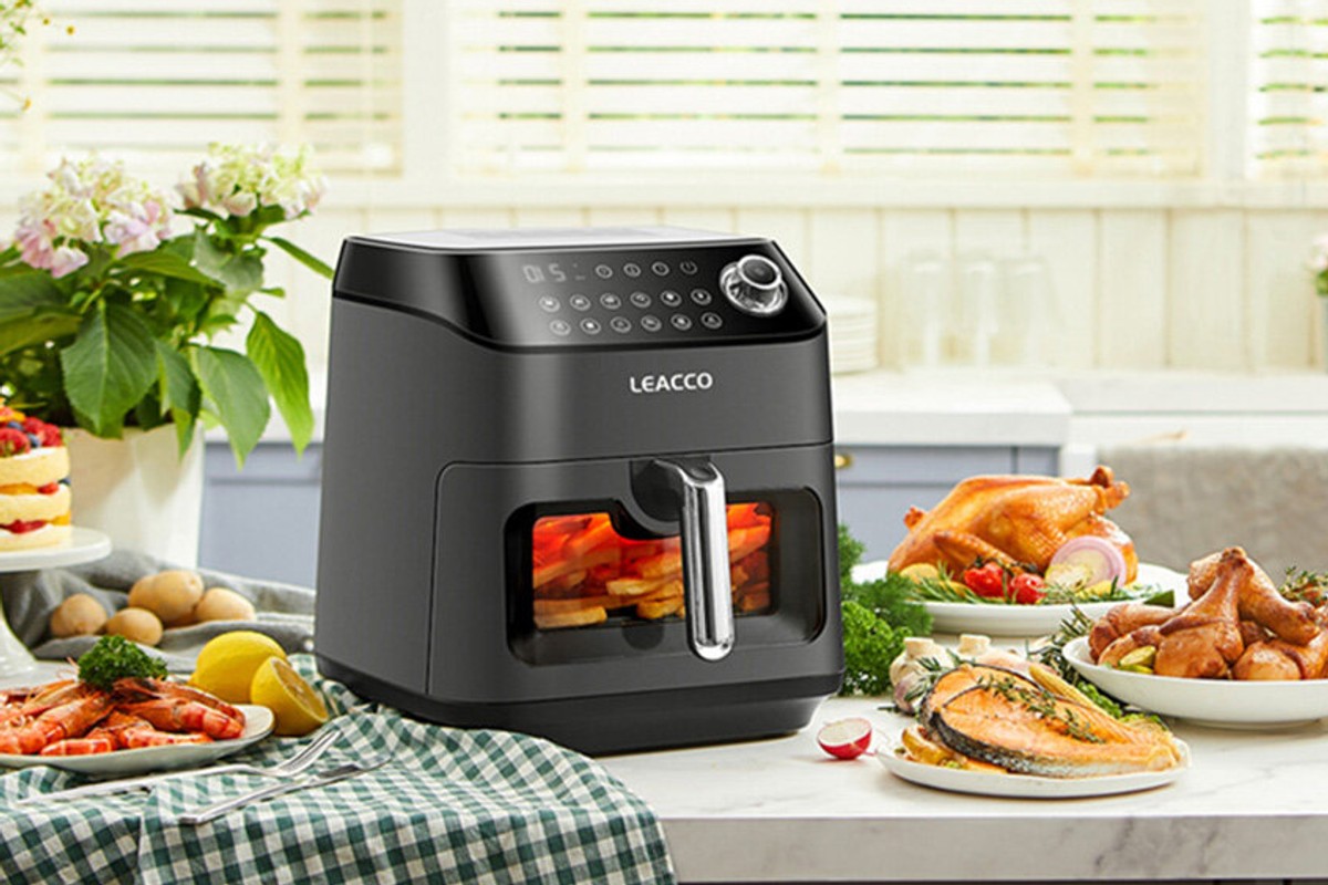 Air fryer z Biedronki w promocji. Duży kosz i 200 zł rabatu