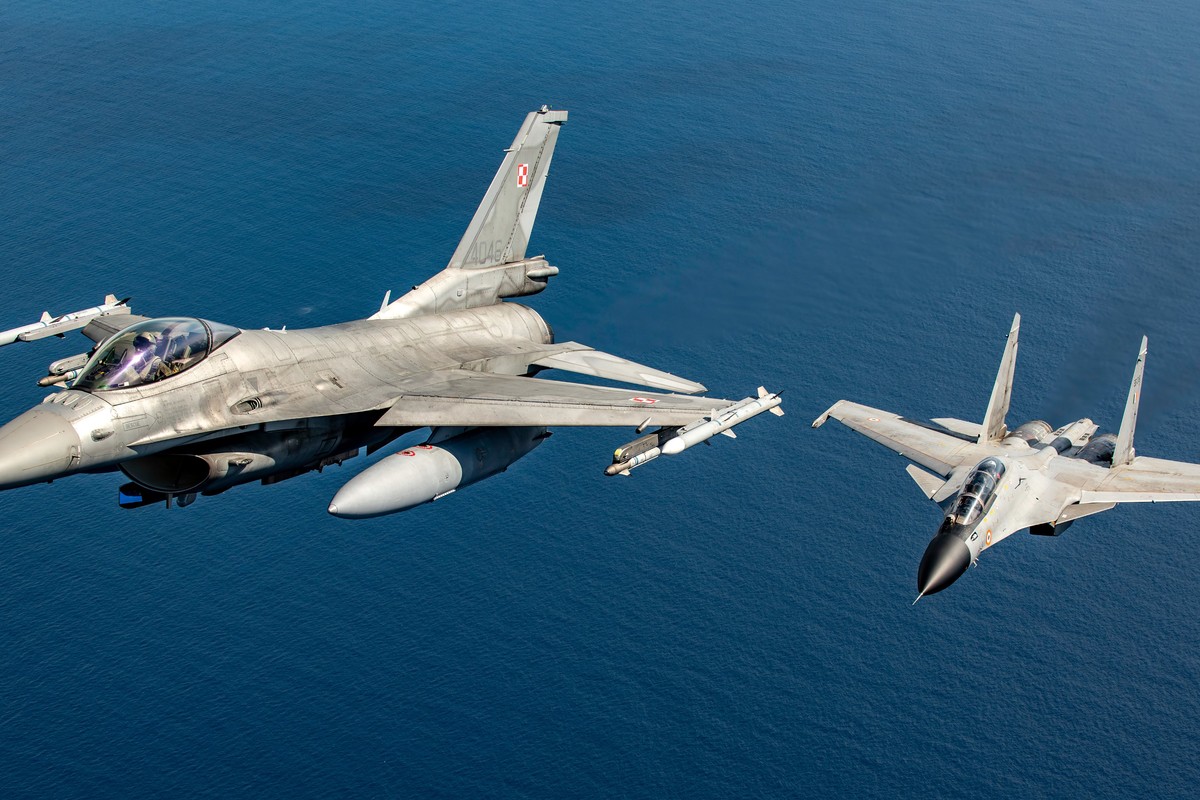 NATO's Air Power in a large  Video Featuring Polish F-16s