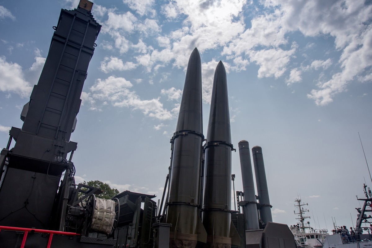 &#39;Continuously Strengthening atomic  Forces&#39;: Kim Jong Un Oversees Attack Simulation Drill