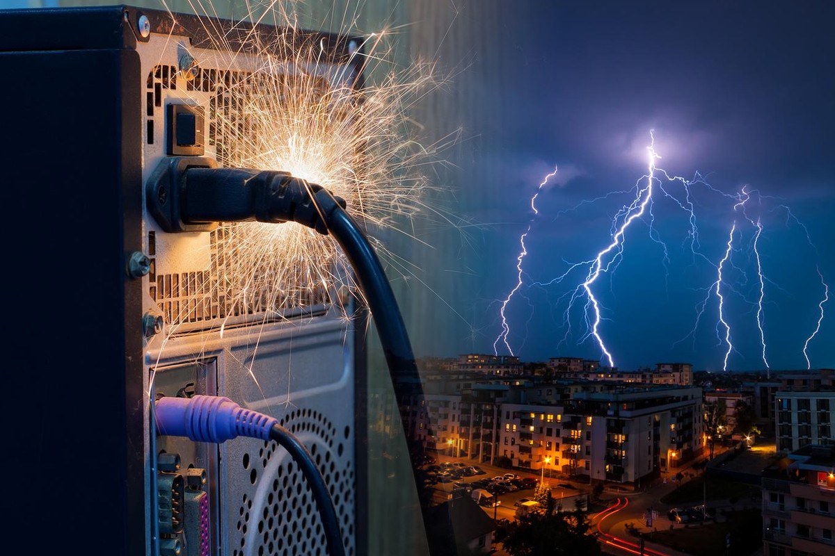 Czy w trakcie burzy wyjmować wtyczki z kontaktu? Odpowiadamy raz na zawsze