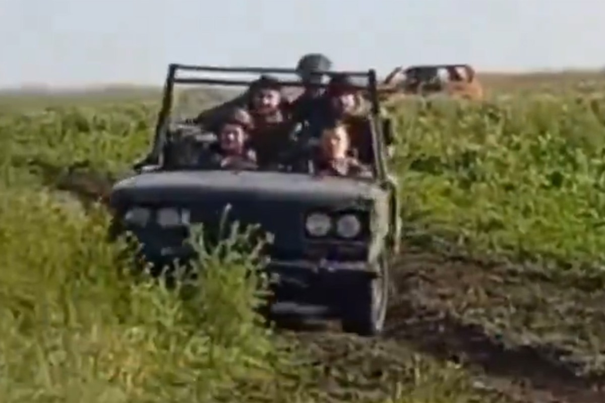 Rosjanie ruszyli do szturmu w wiekowej Ładzie. „Tak wygląda druga armia świata”